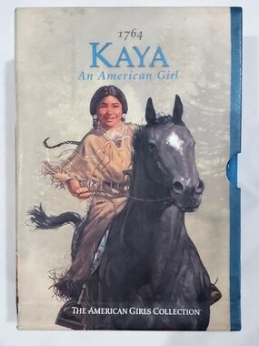 American Girl Kaya Story Box Set Beige Blue Black
